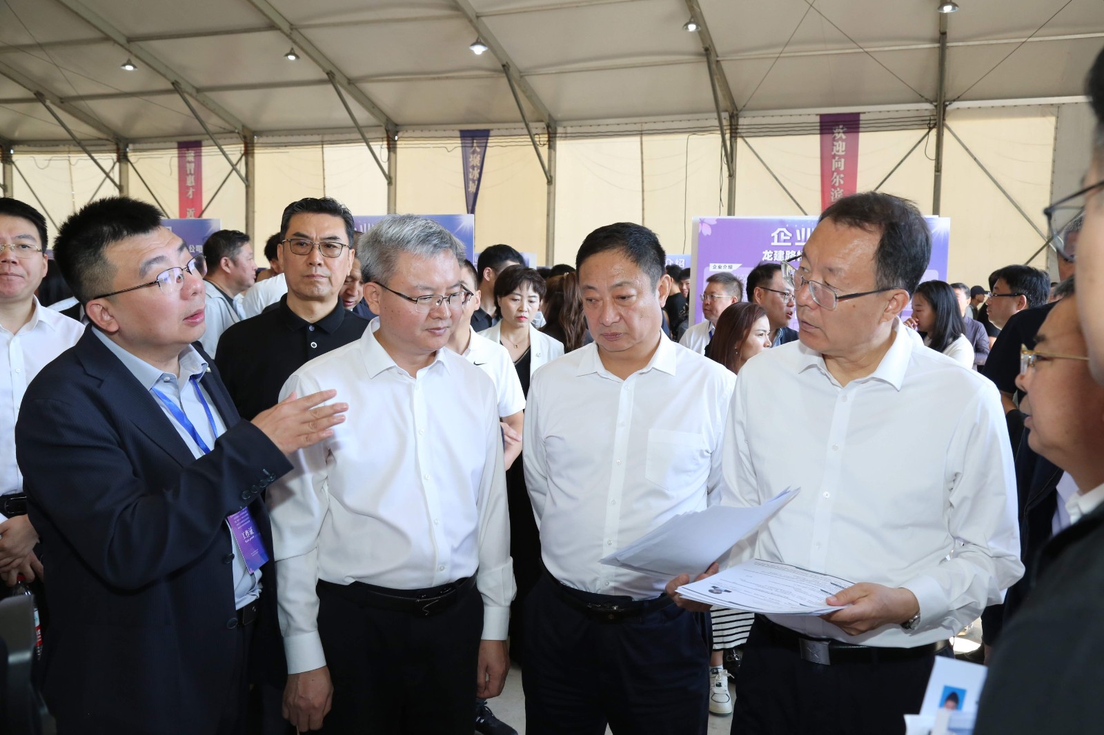 1757904699422763.jpg 1757904699422763.jpg